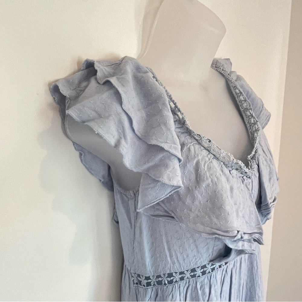 Simplee‎ Boho Ruffle Blue Tiered Crochet Daisies Maxi Dress - Women's Size M - Picture 5 of 10